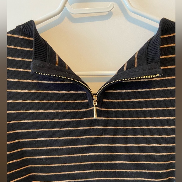 Anne Klein - Size Small - Beige/black patterned top with quarter length sleeves - Picture 8 of 9